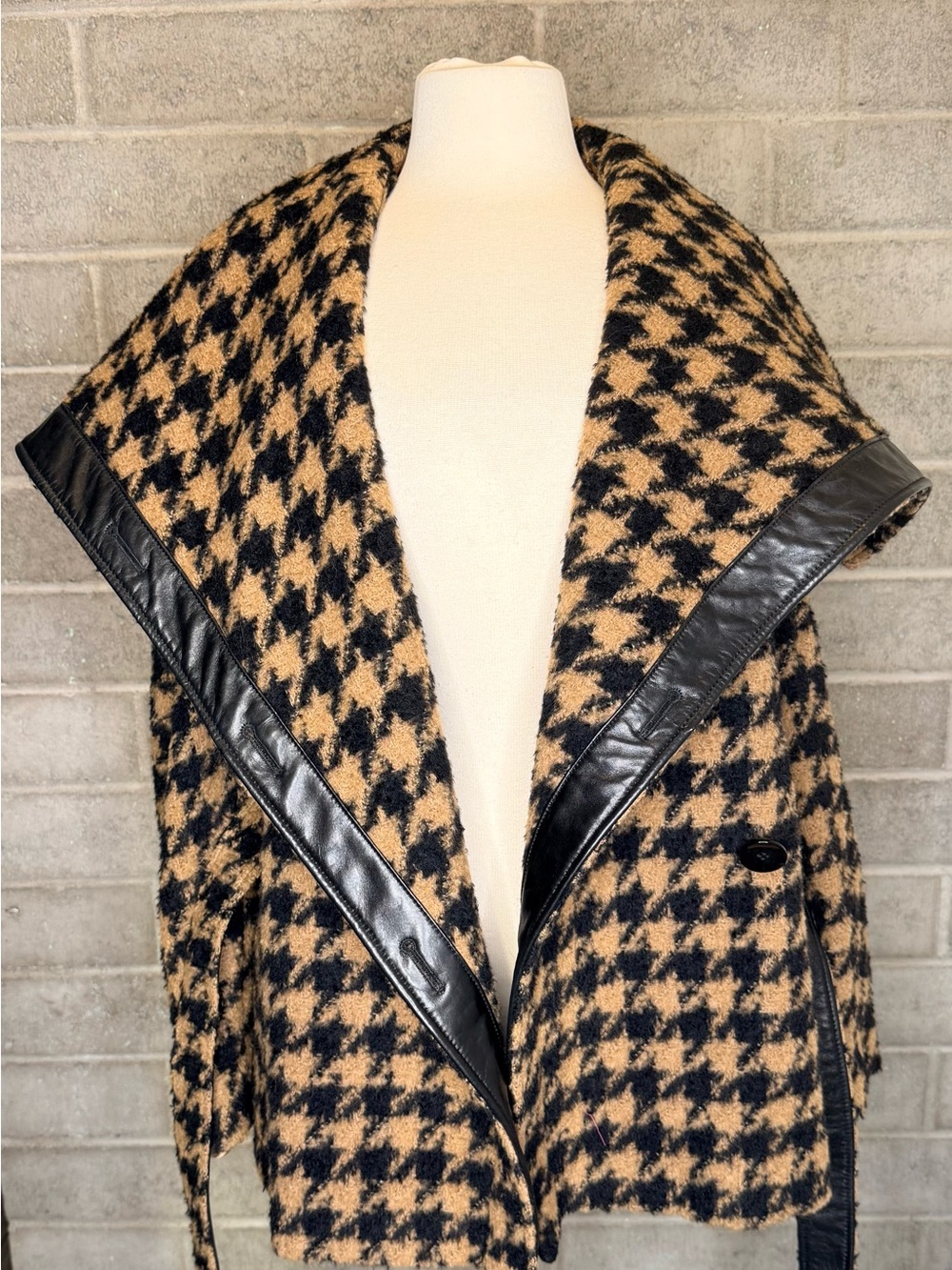 Max Mara Made Italy Houndstooth Belted Wrap Coat Leather Trim Size 8 - Picture 13 of 14